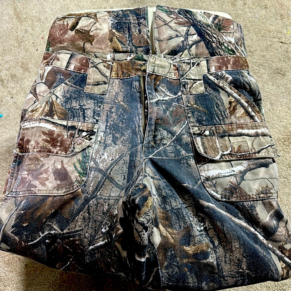 SHE Outdoor Apparel boys Medium (16)